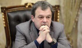 Эксперт прокомментировал идею Балакина потребовать компенсацию бизнесу за снос павильонов