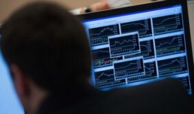 Заммэра Москвы Владимир Ефимов заявил о намерении властей столицы сэкономить более миллиарда рублей