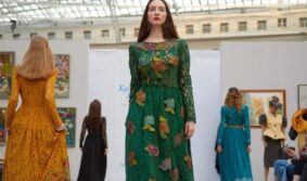 Известная певица IRISHA закрыла показ дизайнера Натальи Кузьменко