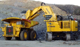 АО «СУЭК»: новый гидравлический экскаватор Komatsu PC4000 запущен на Харанорском разрезе