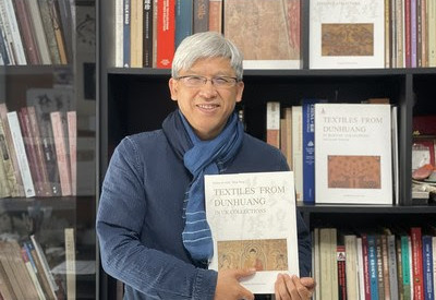 Textiles from Dunhuang—история 15-летнего сотрудничества под руководством проф. Чжао Фэна