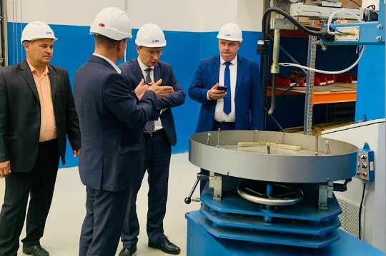 Министр образования Оренбургской области приехал на Южноуральский арматурный завод