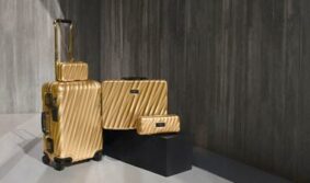 TUMI представила лимитированную золотую коллекцию в честь 50-летия
